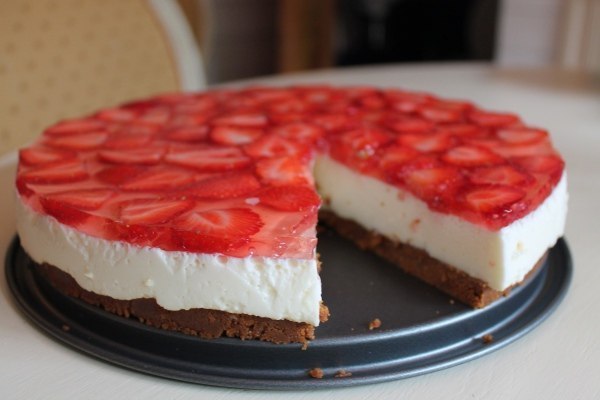 Cake Met Aardbeien En Gelei Van Appelsap