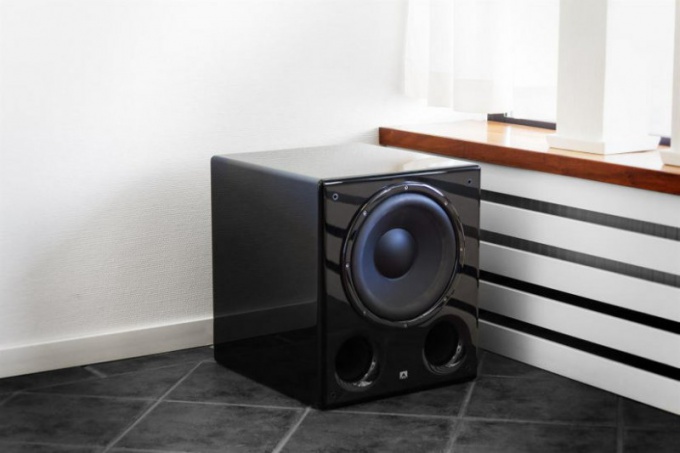 Hoe de subwoofer aan te passen