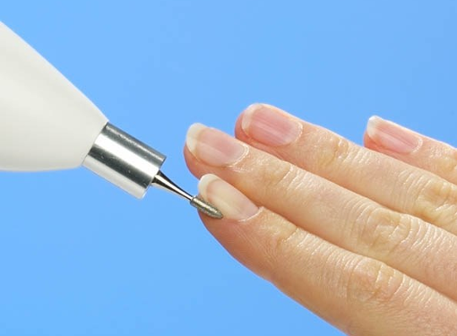 Welke manicure is beter: hardware of trimmed