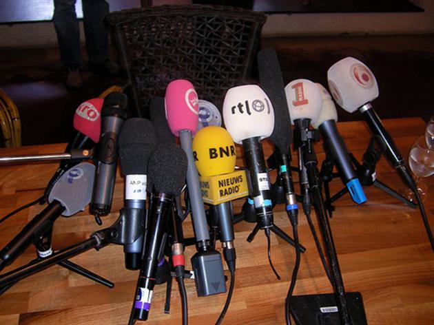 Hoe een persconferentie houden