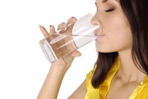 7 tips over hoe je water kunt drinken om gewicht te verliezen